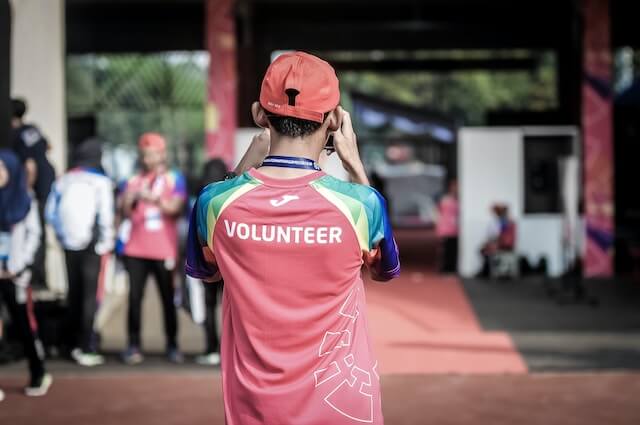 The Unexpected Joys of Volunteering Differently